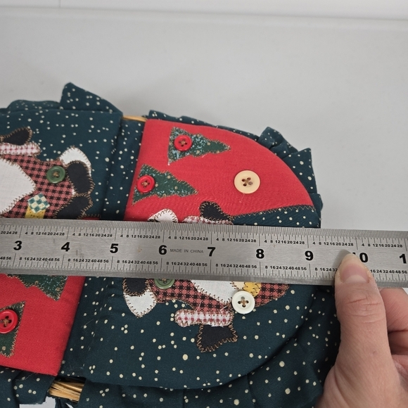 Christmas Fabric-Covered Basket Santa Buttons Pot Holder Oven Mitten Farmhouse - Picture 7 of 17